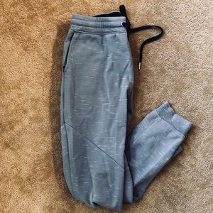 On The Byas Gray Sweatpant Joggers (Small)
